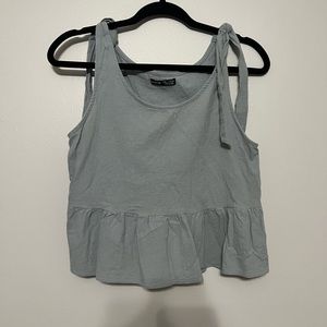 Tank top shein small tied top